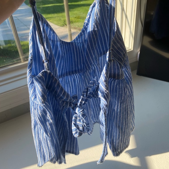 Top - Picture 2 of 2